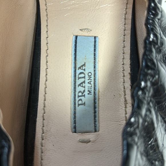 EUC PRADA logo cap toe black leather ballet flat shoes 39 - Picture 9 of 9